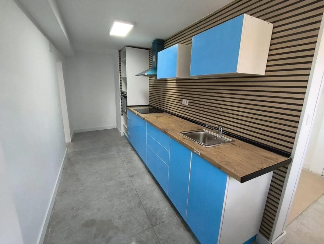 Продажа квартиры на Barrio Campoamor, Аликанте / Алакант
photo 2