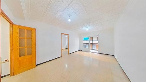 Venta de piso en Barrio Campoamor, Alicante / Alacant
thumbnail 2