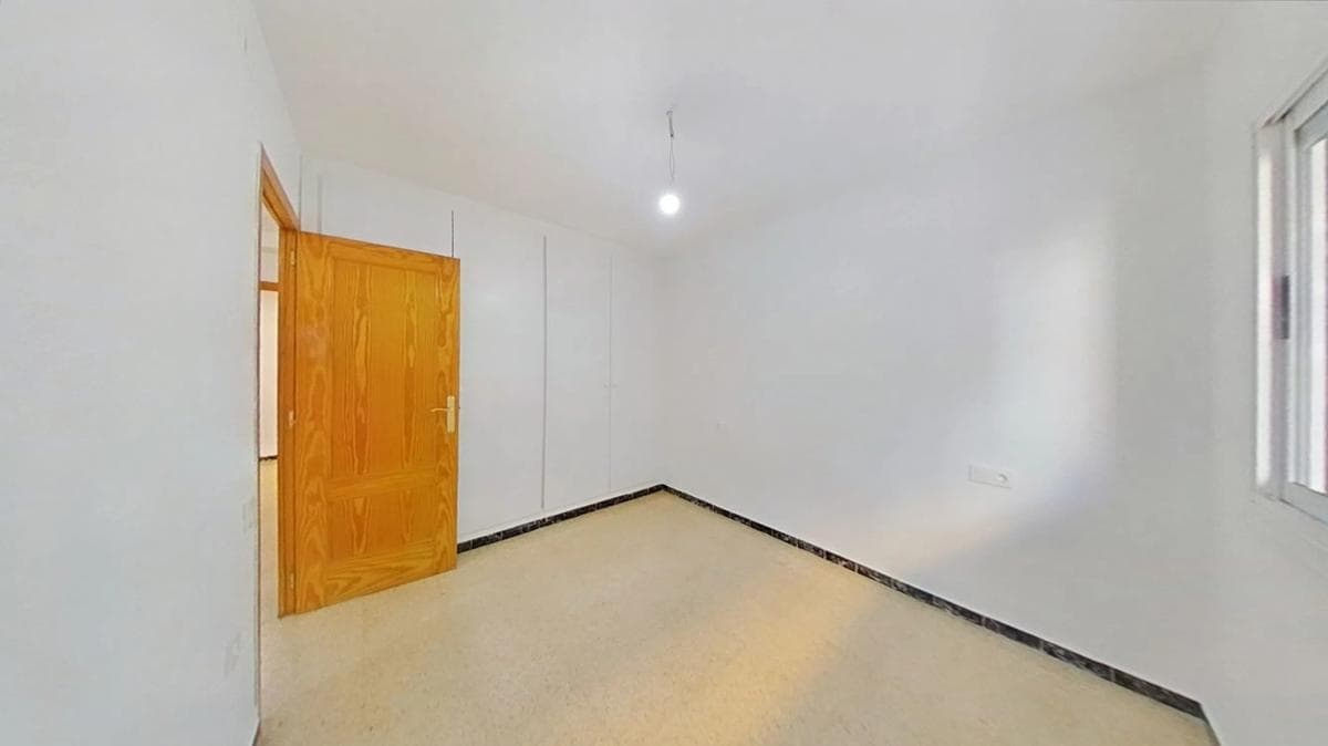 Продажа квартиры на Barrio Campoamor, Аликанте / Алакант
photo 5