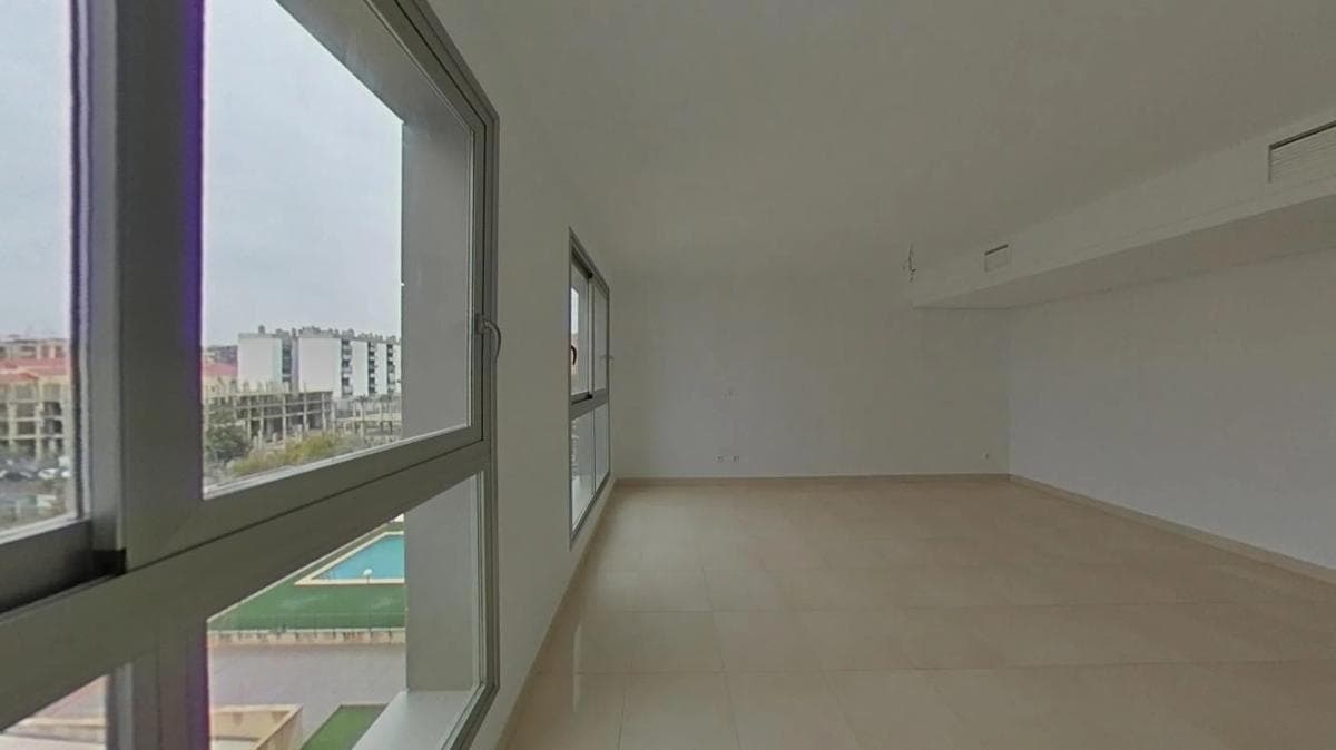 Sale of apartment in Calle Vicente Alexandre, Alicante
photo 5