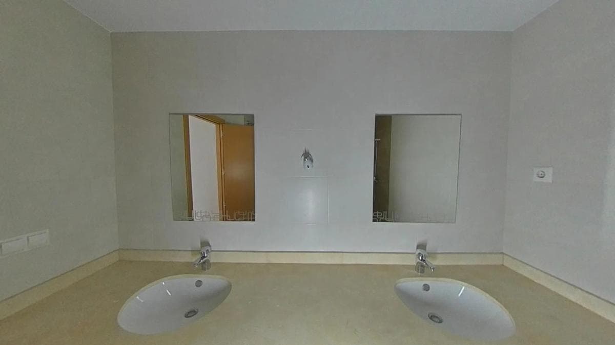 Sale of apartment in Calle Vicente Alexandre, Alicante
photo 3