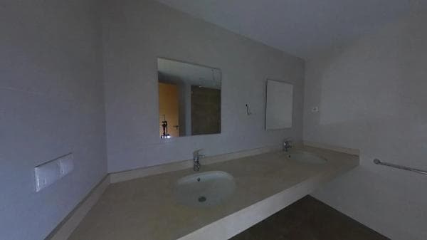 Venta de piso en Calle Vicente Alexandre, Alicante / Alacant
thumbnail 2