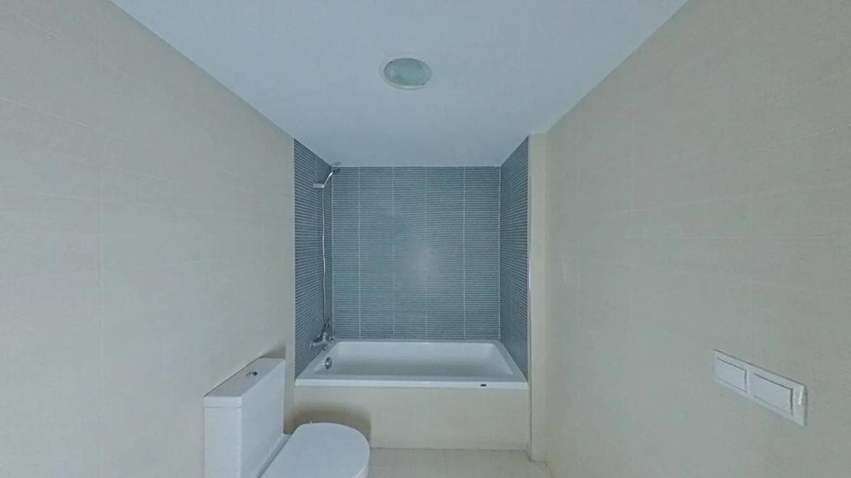 Sale of apartment in Calle Vicente Alexandre, Alicante
photo 4