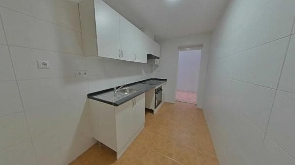 Venta de piso en Calle Jaime Segarra, Alicante / Alacant
photo 1