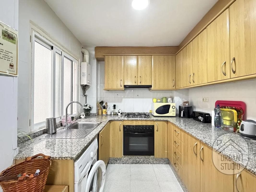 Venta de piso en Calle General Elizaicin, Alicante / Alacant
photo 4