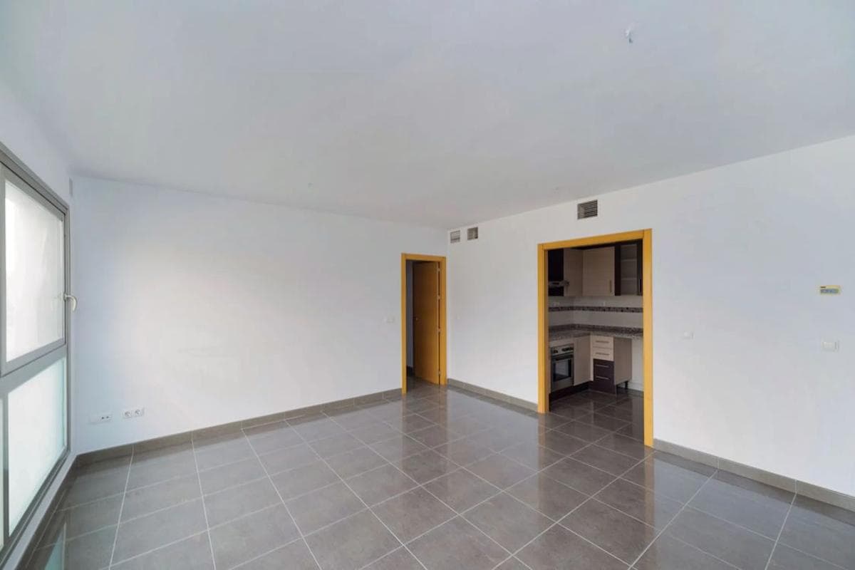 Venta de piso en Calle Vicente Alexandre, Alicante / Alacant
photo 3