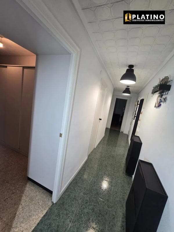 Sale of apartment in Calle Garbinet, Alicante
photo 2