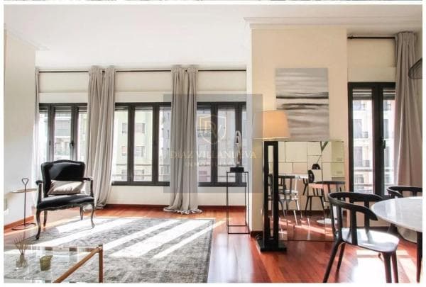 Venta de piso en Calle Girona, 1, Alicante / Alacant
photo 1