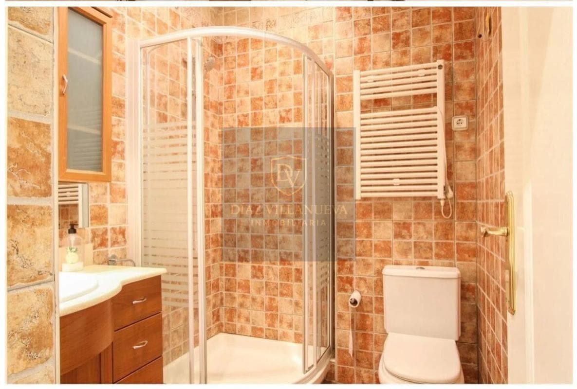Venta de piso en Calle Girona, 1, Alicante / Alacant
photo 3