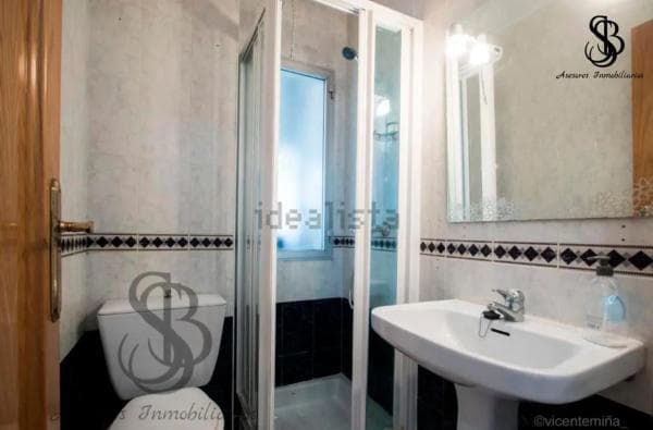Venta de piso en Calle San Antonio, Alicante / Alacant
photo 1