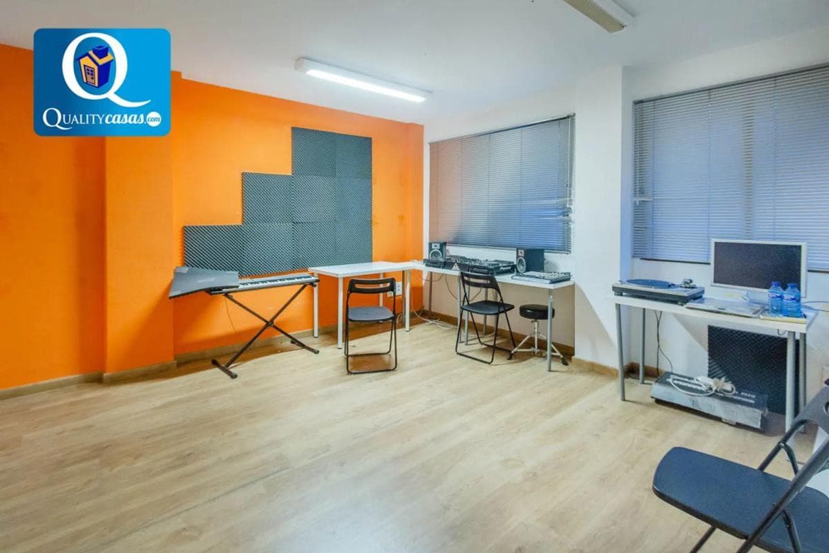 Недвижимость на продажу и в аренду в Испании photo 3