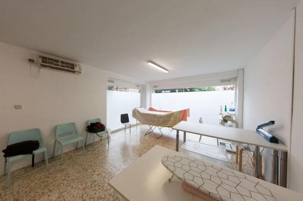 Local en Barrio Altozano photo 1
