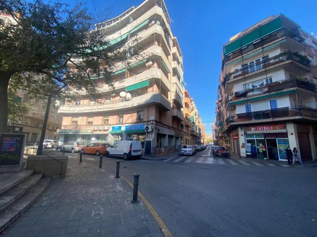 Propiedades en venta y alquiler en España photo 4