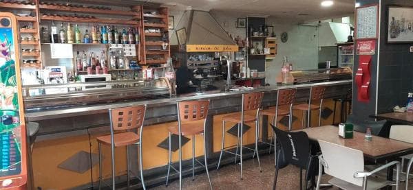 Local en rentabilidad en Barrio Altozano thumbnail 1