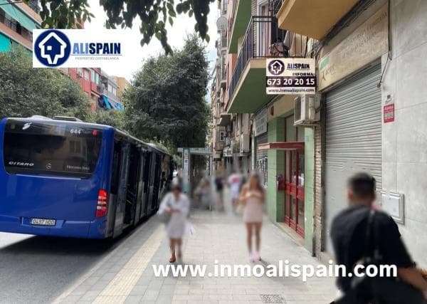 Local en avenida Alcoi photo 1