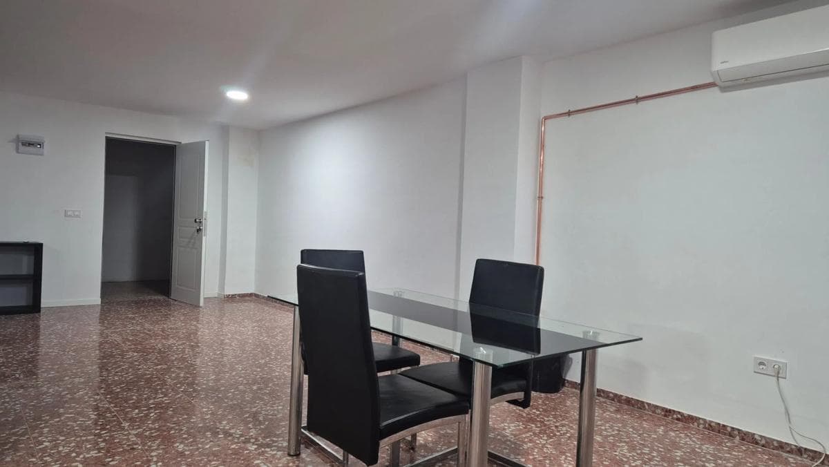 Propiedades en venta y alquiler en España photo 2