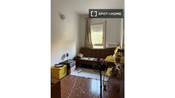 Habitación en piso compartido en Sabadell thumbnail 1