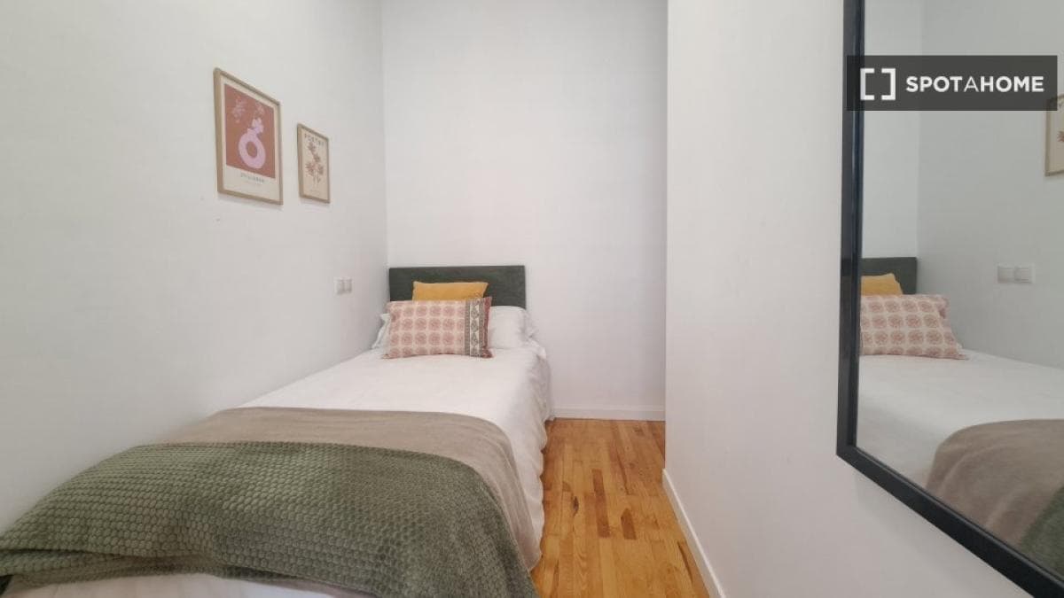 Properties for sale and rent in Spain photo 4