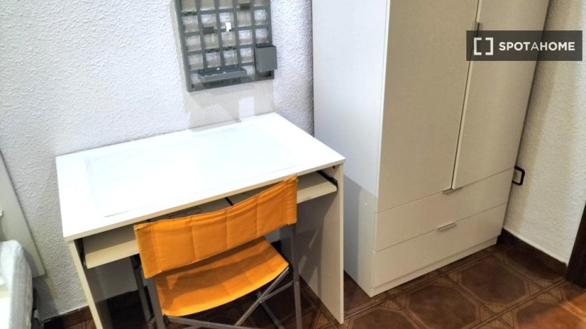 Properties for sale and rent in Spain photo 2