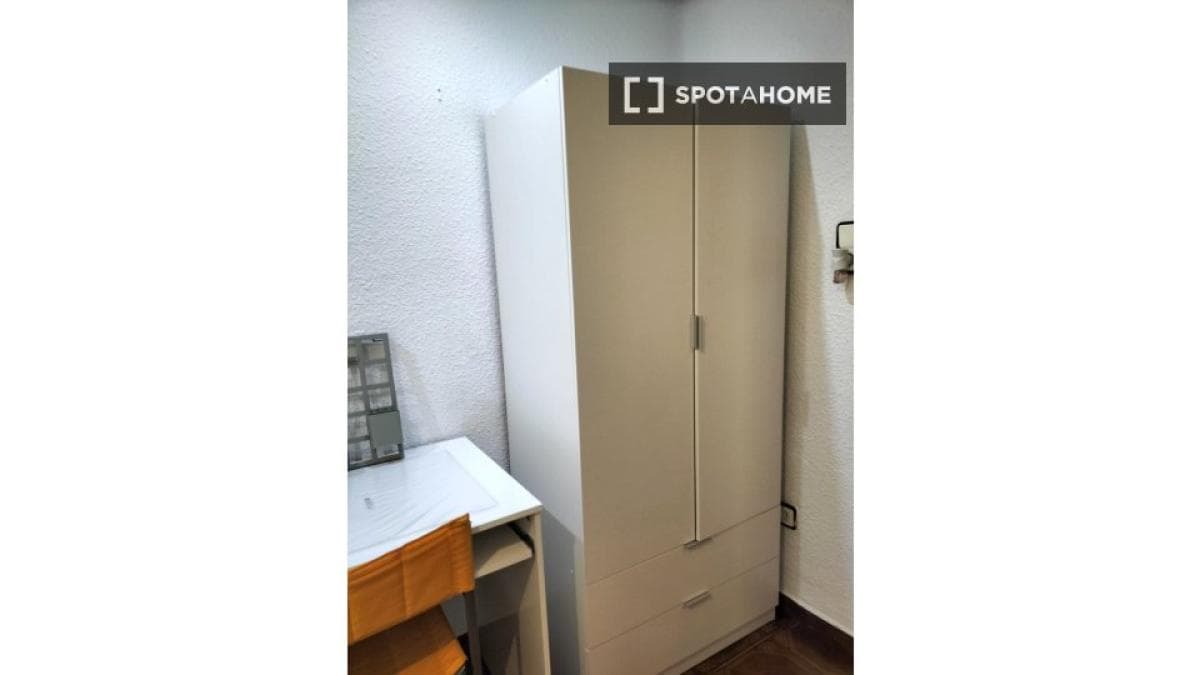 Properties for sale and rent in Spain photo 4