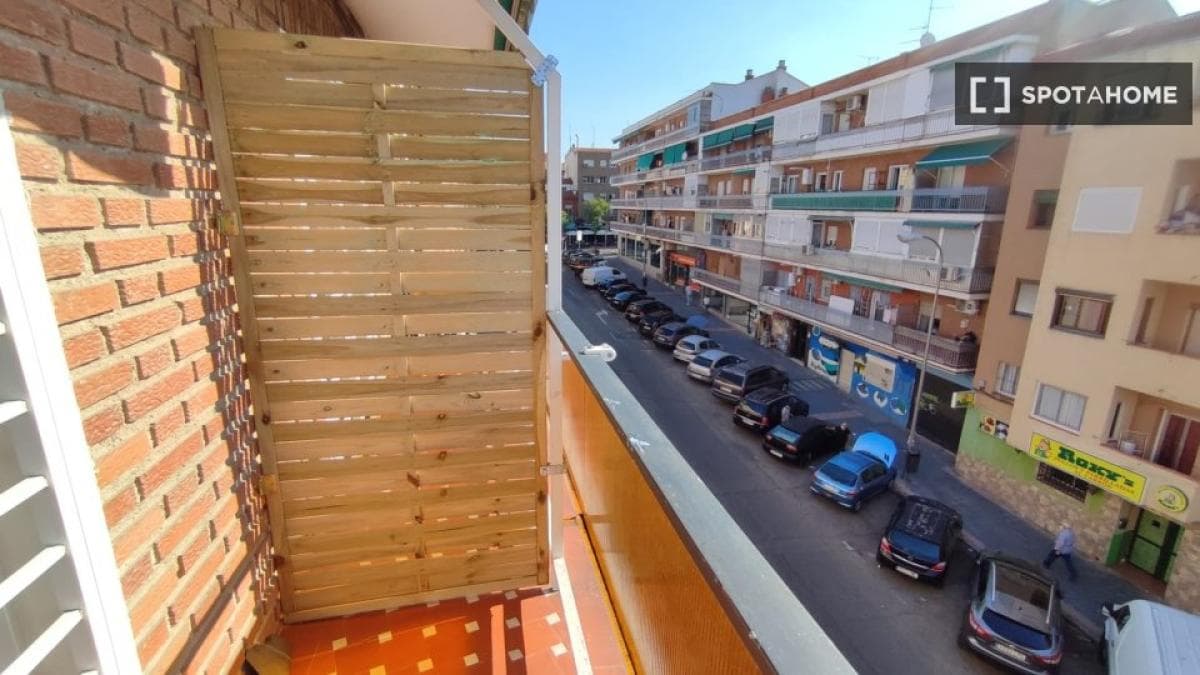 Propiedades en venta y alquiler en España photo 4