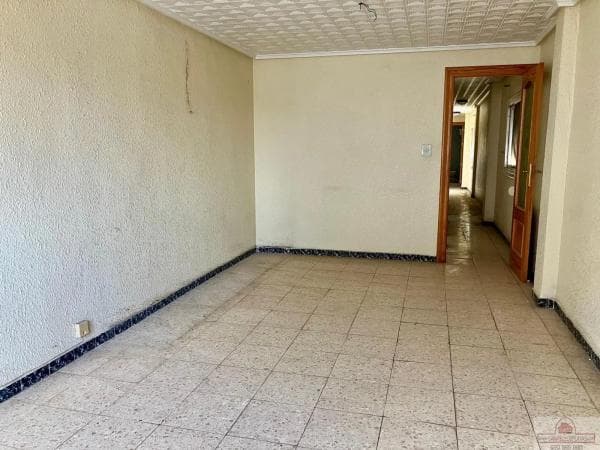 Venta de piso en Sax, Sax
photo 1