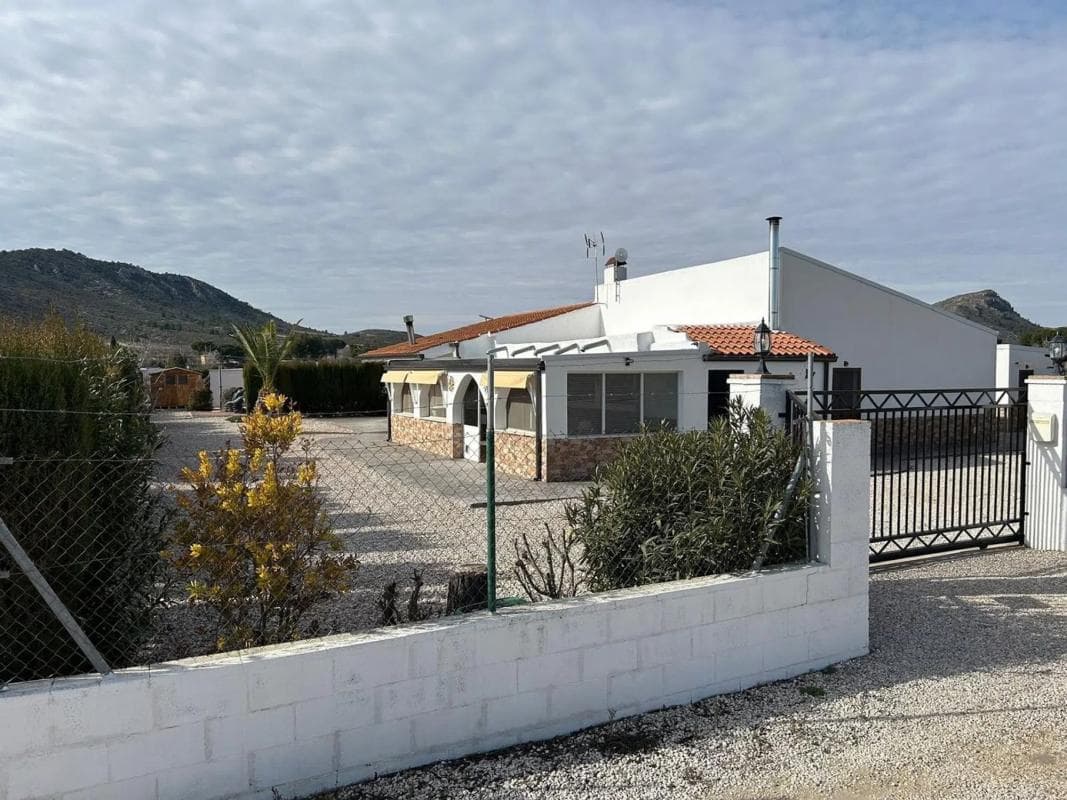 Property photo 3