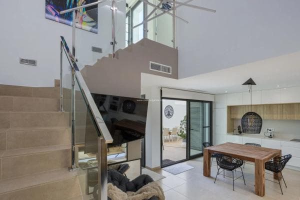 Chalet independiente en venta en Calle Infanta Cristina, 36, Benijofar
thumbnail 1
