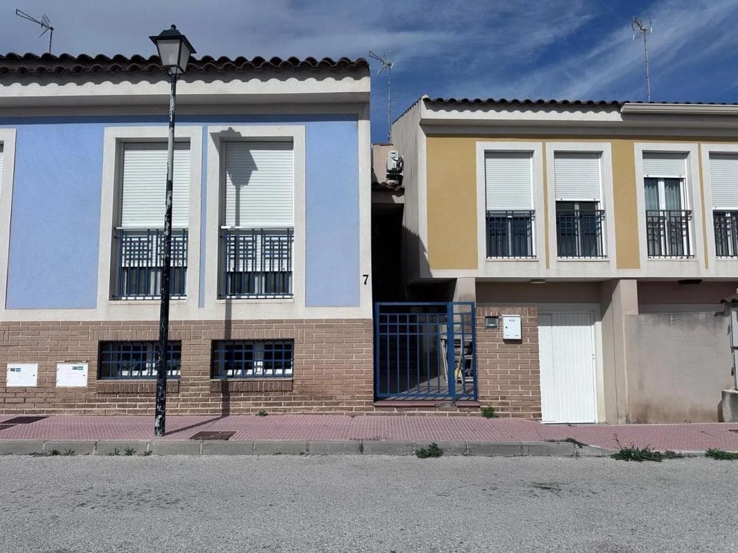 Venta de chalet adosado en CL F GARCIA LORCA, 7 , Daya Nueva photo 2