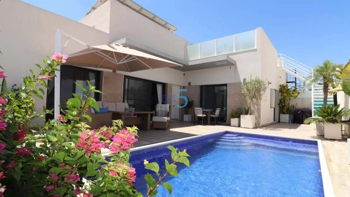 Venta de chalet independiente en Daya Nueva, Daya Nueva
photo 5