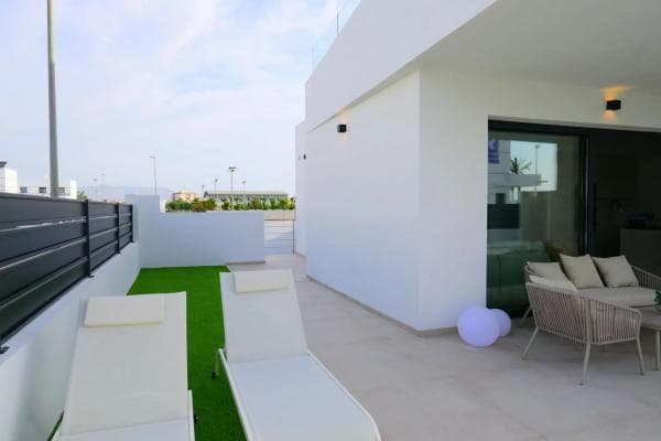 Chalet adosado photo 2