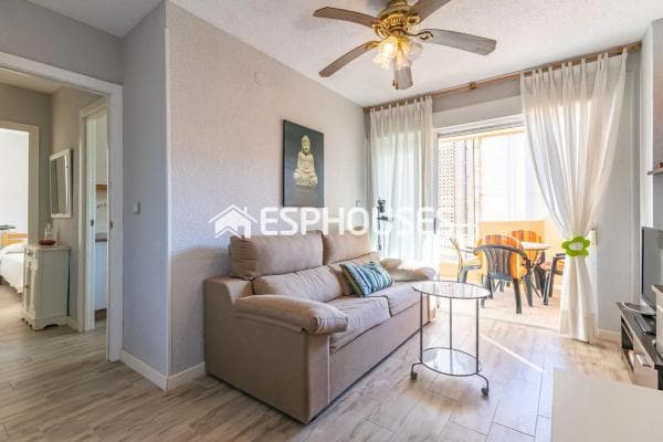 Sale of flat in Guardamar Playa, Guardamar del Segura
thumbnail 1