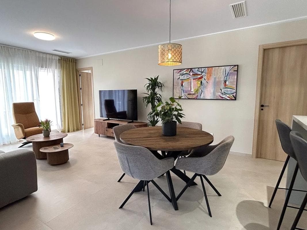 Sale of apartment in Urbanizaciones, Guardamar del Segura
photo 5
