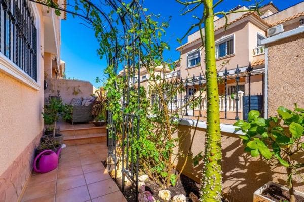 Sale of flat in Desamparados-Hurchillo-Torremendo, Orihuela
thumbnail 2