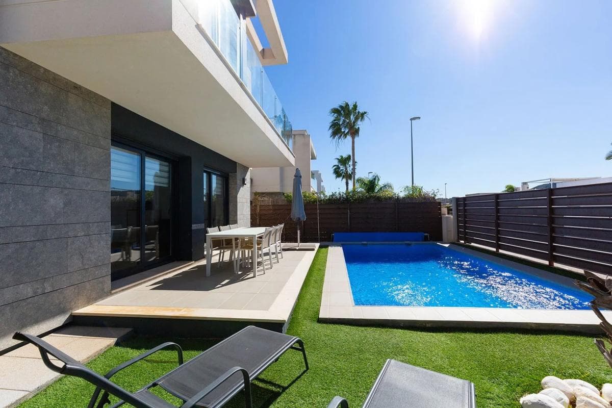 Venta de chalet independiente en Desamparados-Hurchillo-Torremendo, Orihuela
photo 5
