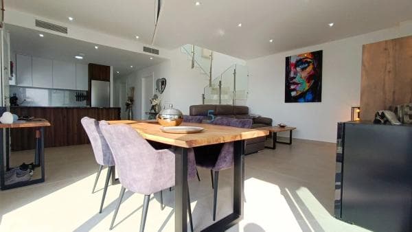 Chalet independiente en venta en Desamparados-Hurchillo-Torremendo, Orihuela
thumbnail 2