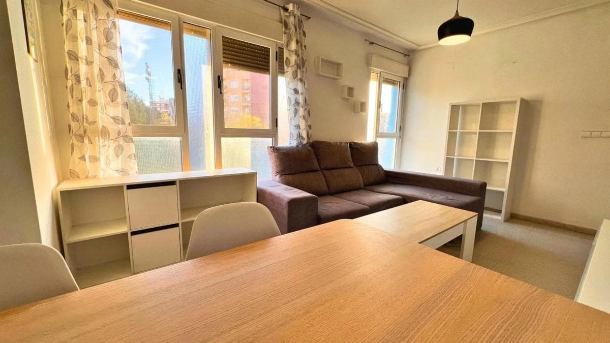 Venta de piso en Calle Overia, Orihuela
photo 3
