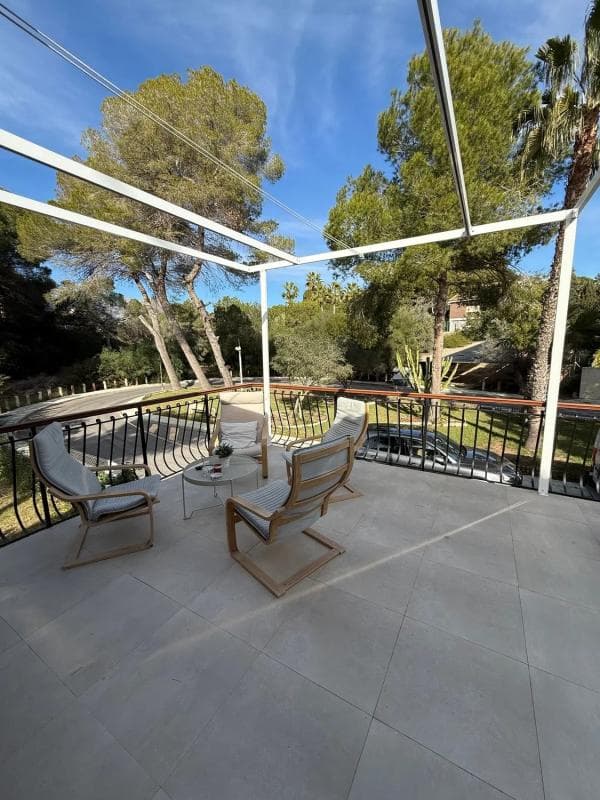 Venta de chalet adosado en Calle Rube Darío Cmor, 35 , Orihuela photo 4