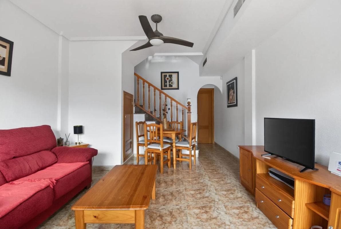 Properties for sale and rent in Spain photo 3