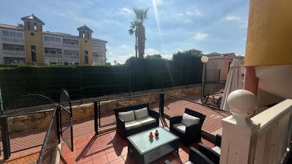Venta de piso en Calle Columbretes, 52, Orihuela
photo 1