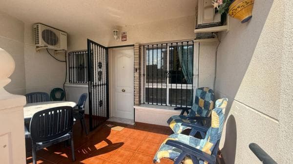 Venta de piso en Calle Columbretes, 52, Orihuela
thumbnail 1