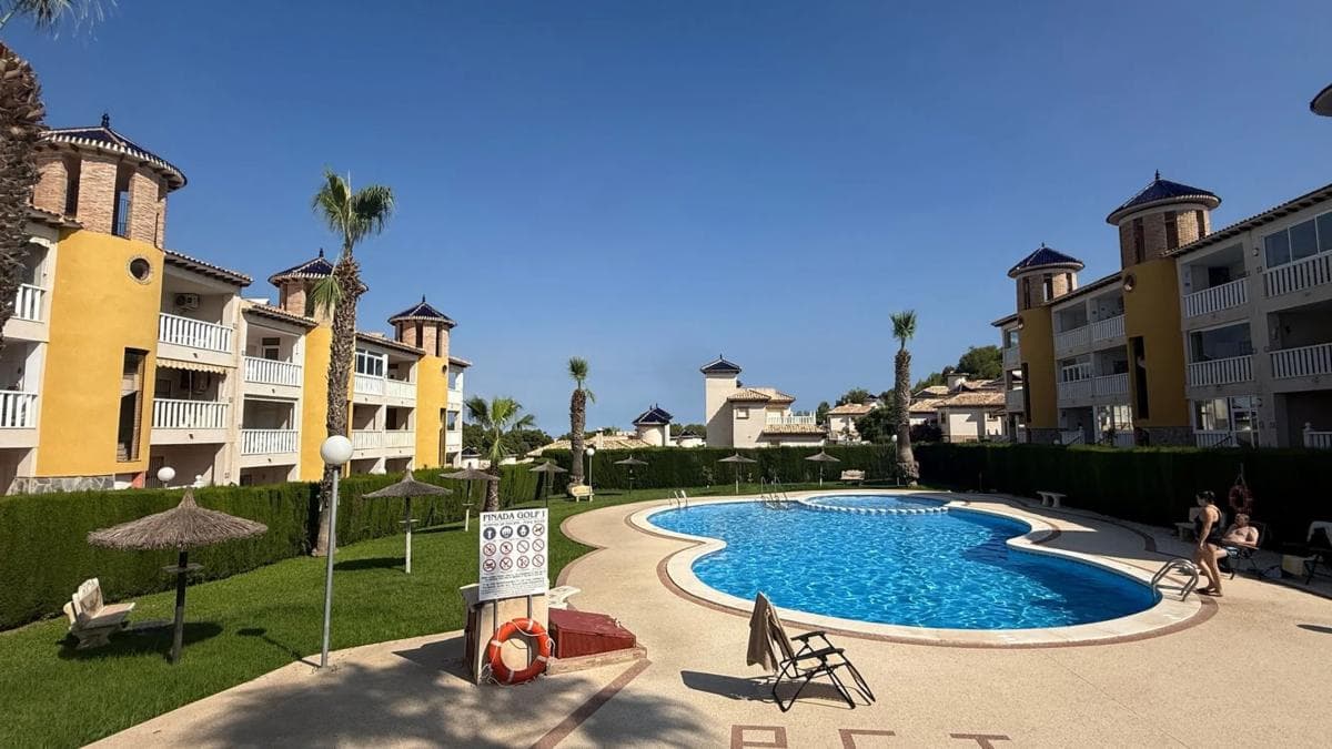 Venta de piso en Calle Columbretes, 52, Orihuela
photo 4