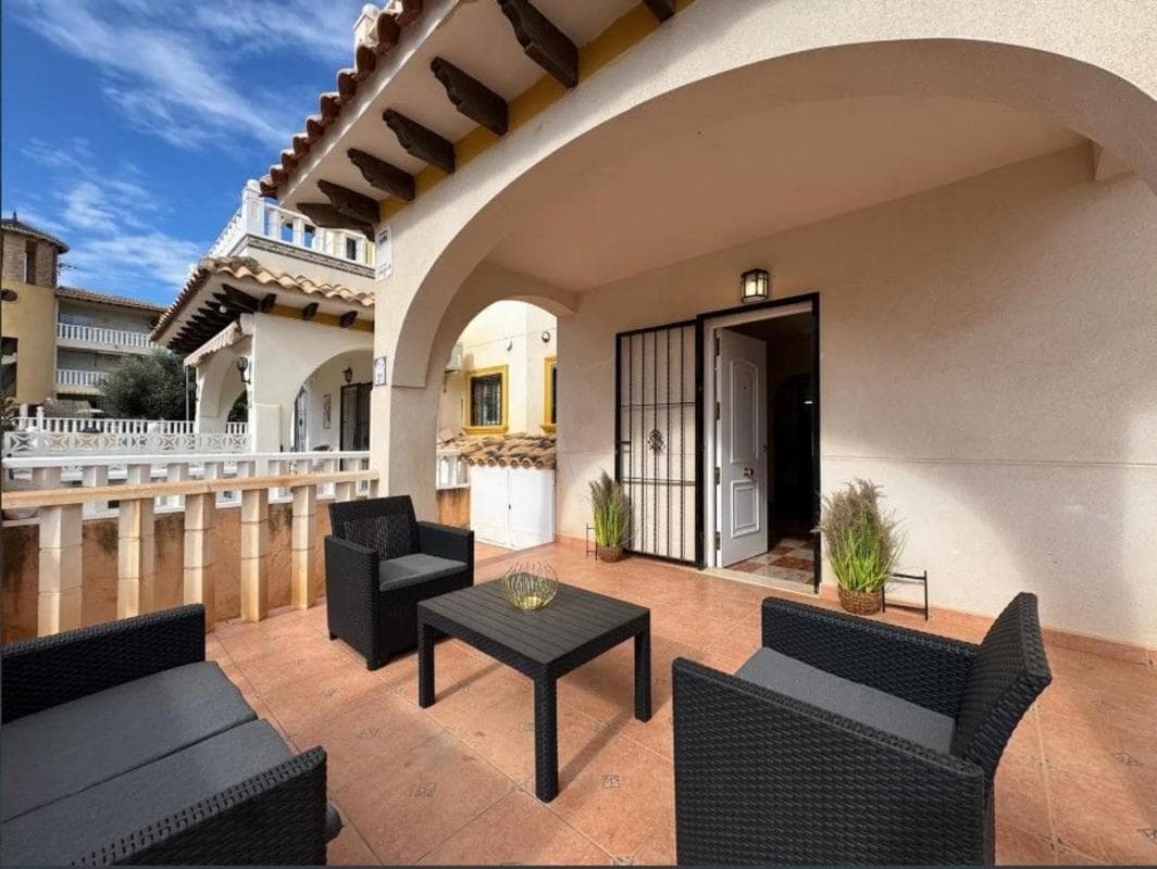 Venta de duplex en Calle Castillo de San Roque, Orihuela photo 3