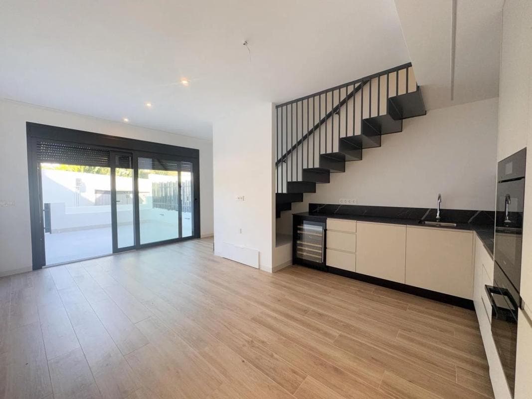Sale of independent chalet in Barrio Lomas de Don Juan, Orihuela
photo 4