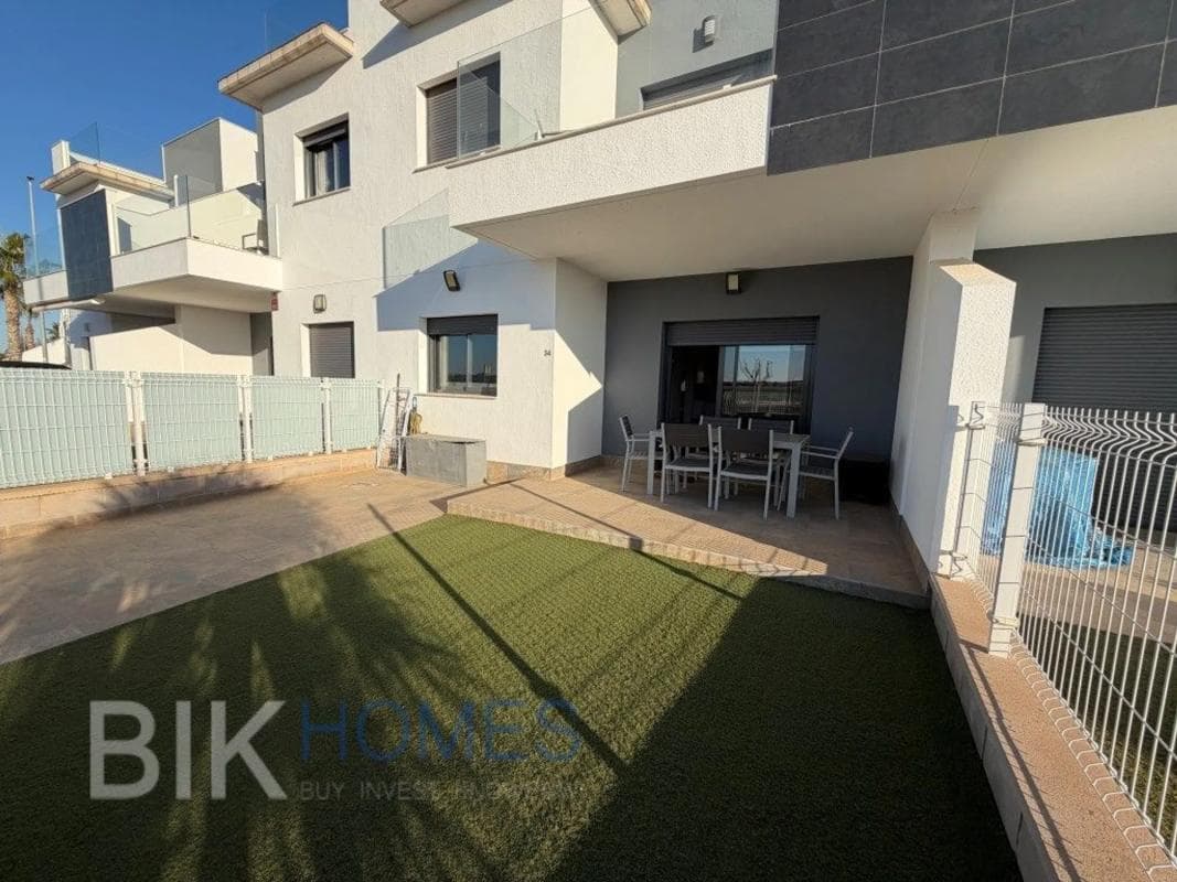 Venta de chalet independiente en Avenida Monte de lo, Pilar de la Horadada
photo 2