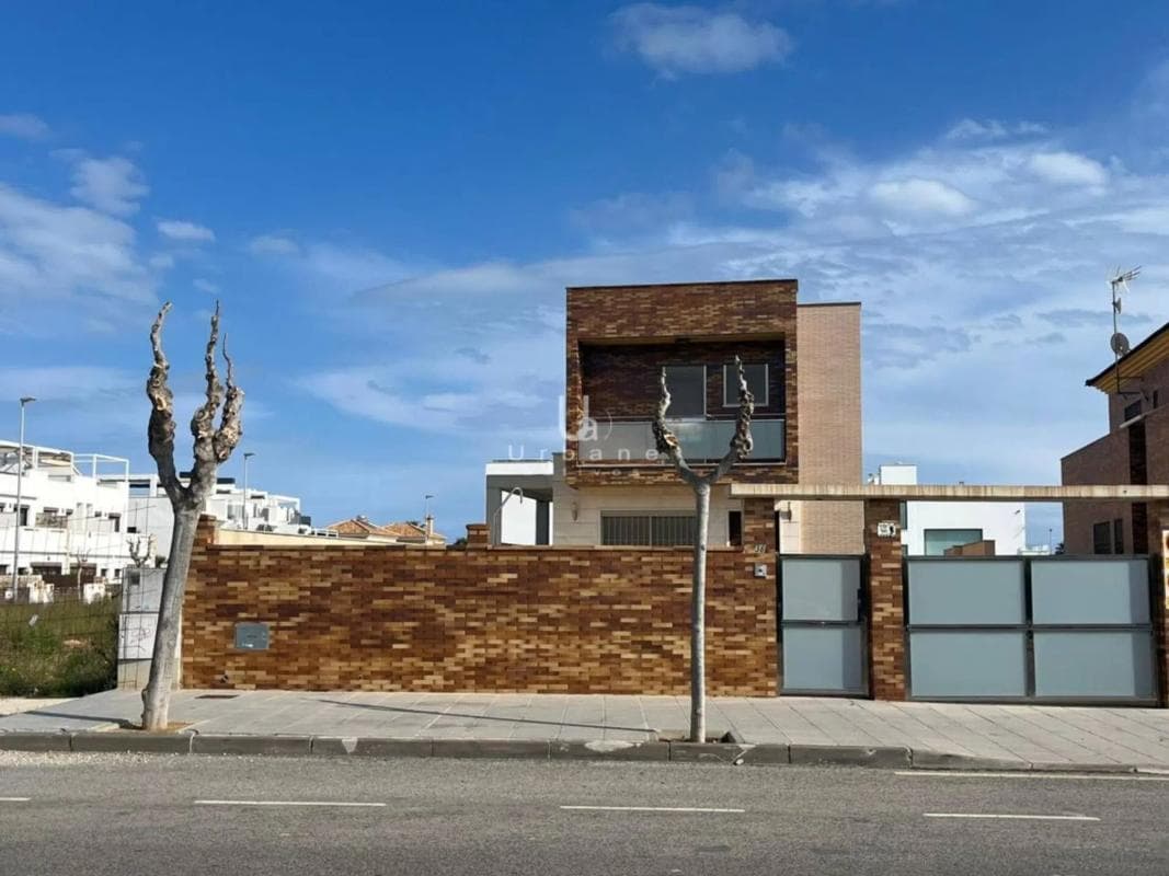 Venta de chalet independiente en Avenida Costa Blanca, Pilar de la Horadada
photo 2