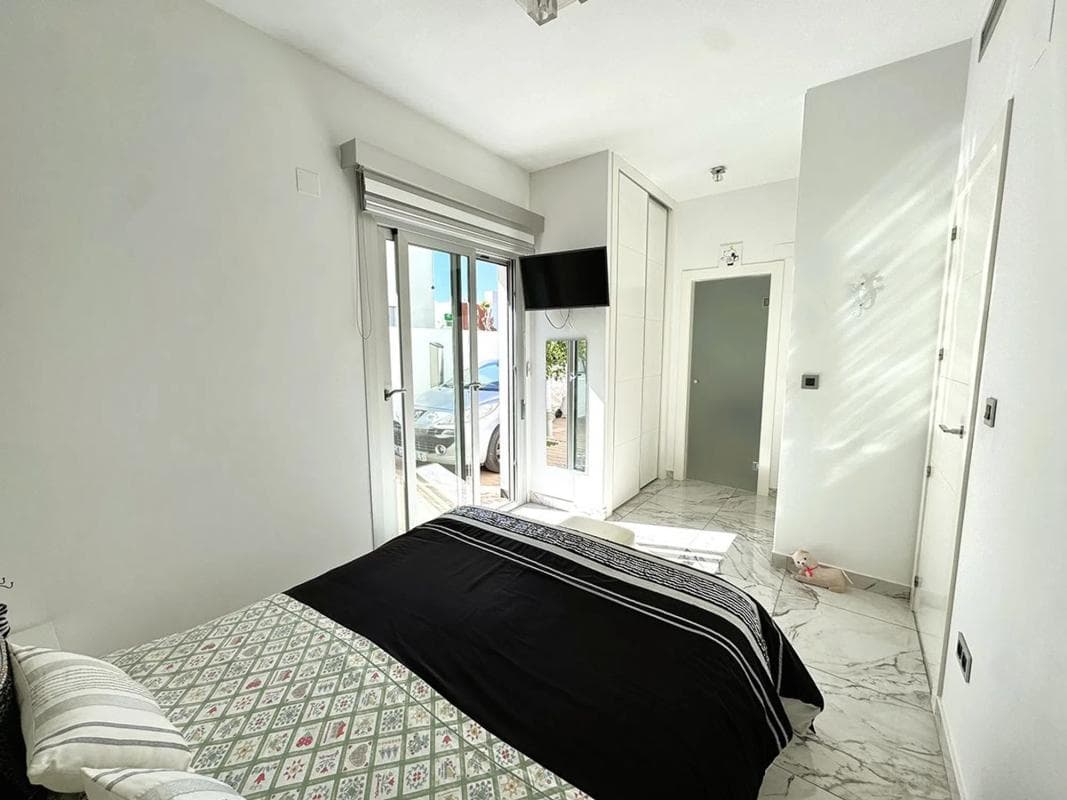 Venta de chalet independiente en Calle Comunidad Gallega, 26, Pilar de la Horadada
photo 2