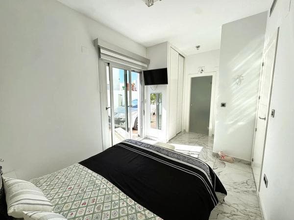 Casa independiente en calle Comunidad Gallega, 26 thumbnail 1