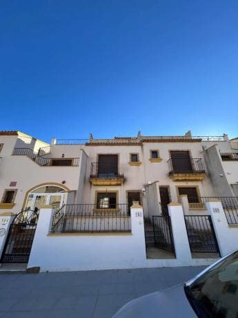 Chalet adosado en avenida de las Hierbas, 182 photo 1