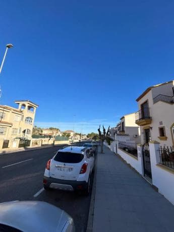 Chalet adosado en avenida de las Hierbas, 182 thumbnail 1